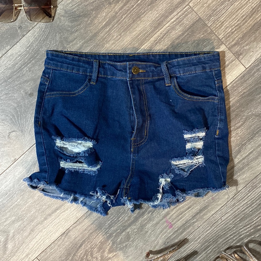 High waist ripped jeans